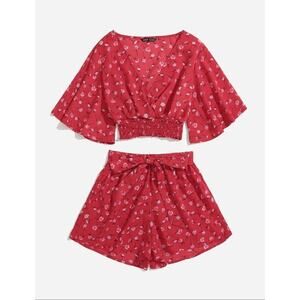 Ditsy Red Floral Surplice Front Shirred Top & Belted Shorts Spring Summer Size M